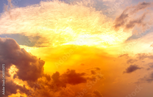Fototapeta Naklejka Na Ścianę i Meble -  sky with clouds and sun