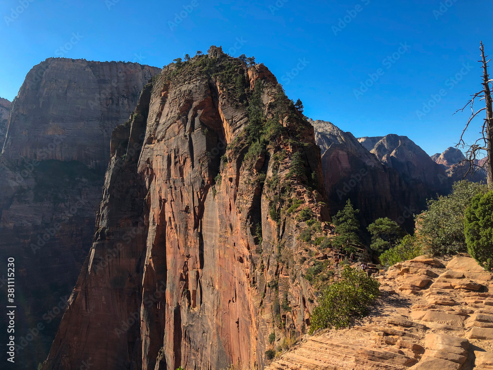 Angels Landing Chain Section