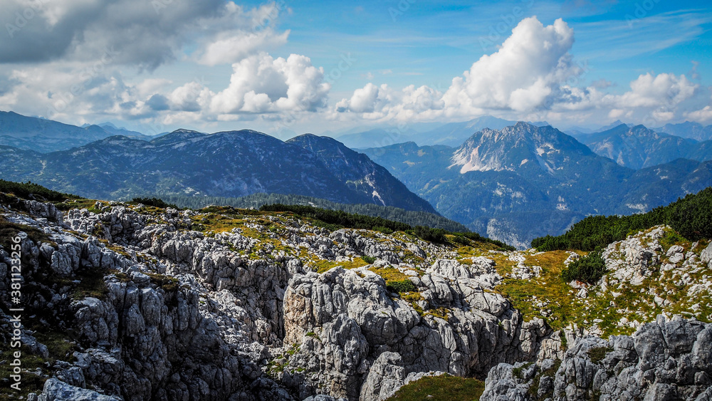Obraz premium Salzkammergut is an Austrian region of lakes and Alpine ranges near Salzburg.