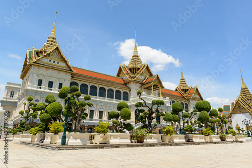 Chakri Maha Prasat Throne Hall, The lower part of the structure is European, Upper part is Thai-styled with green and orange tiled roofs and gilded spires, The Grand Palace, Bangkok, Thailand. © ULTRAPOK