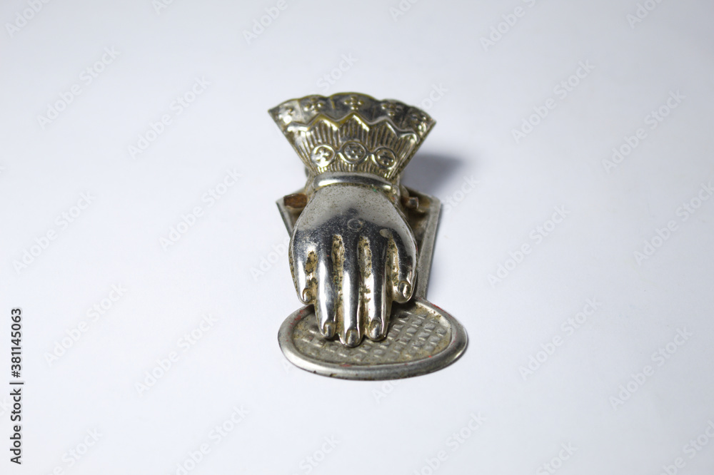 Hand-shaped leaf clip Hand-shaped leaf clip