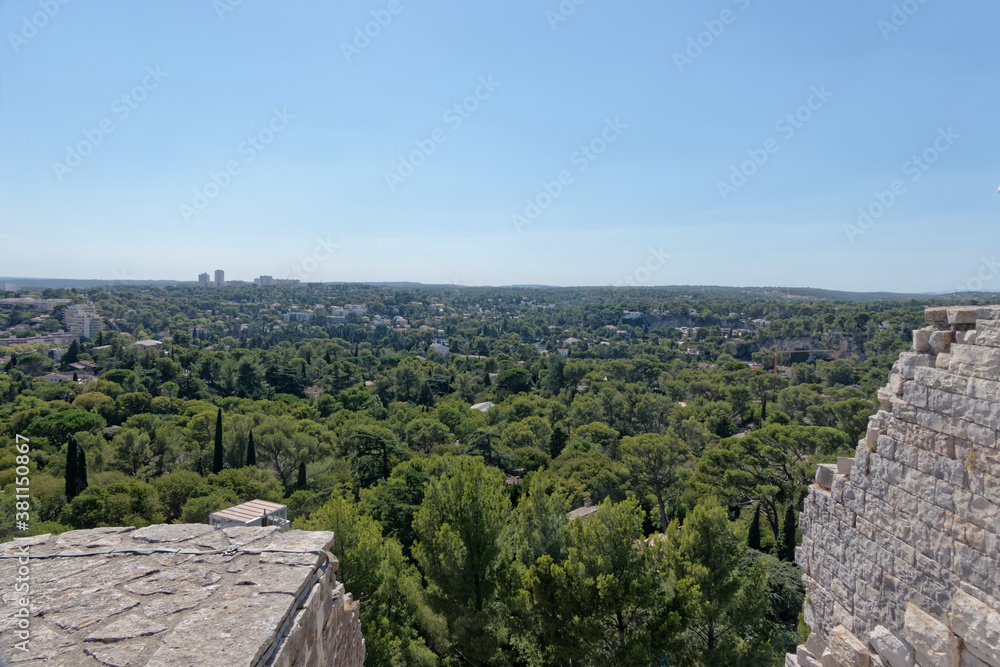 Panorama des jardins de la Fontaine à Nîmes vue de la tour Magne - Gard - France