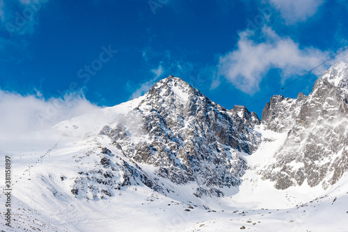 Fototapeta Naklejka Na Ścianę i Meble -  high mountain resort of Slovakia in winter