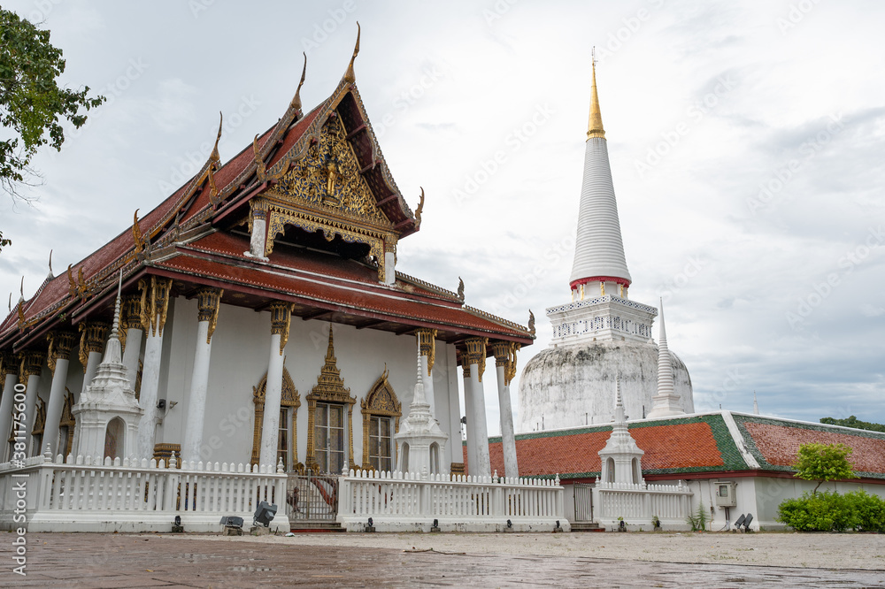Fototapeta premium Wat Phra Mahathat Nakhon Si Thammarat Province thailand