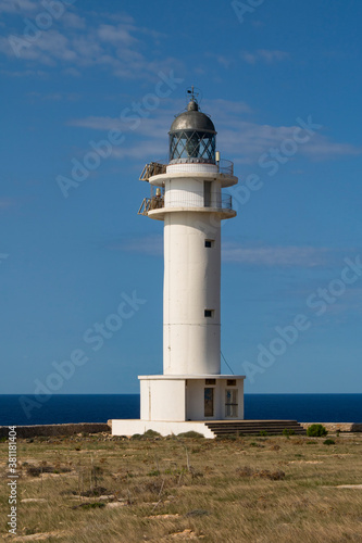 Paseando por el faro de cap de barbaria  Formentera-Espa  a 