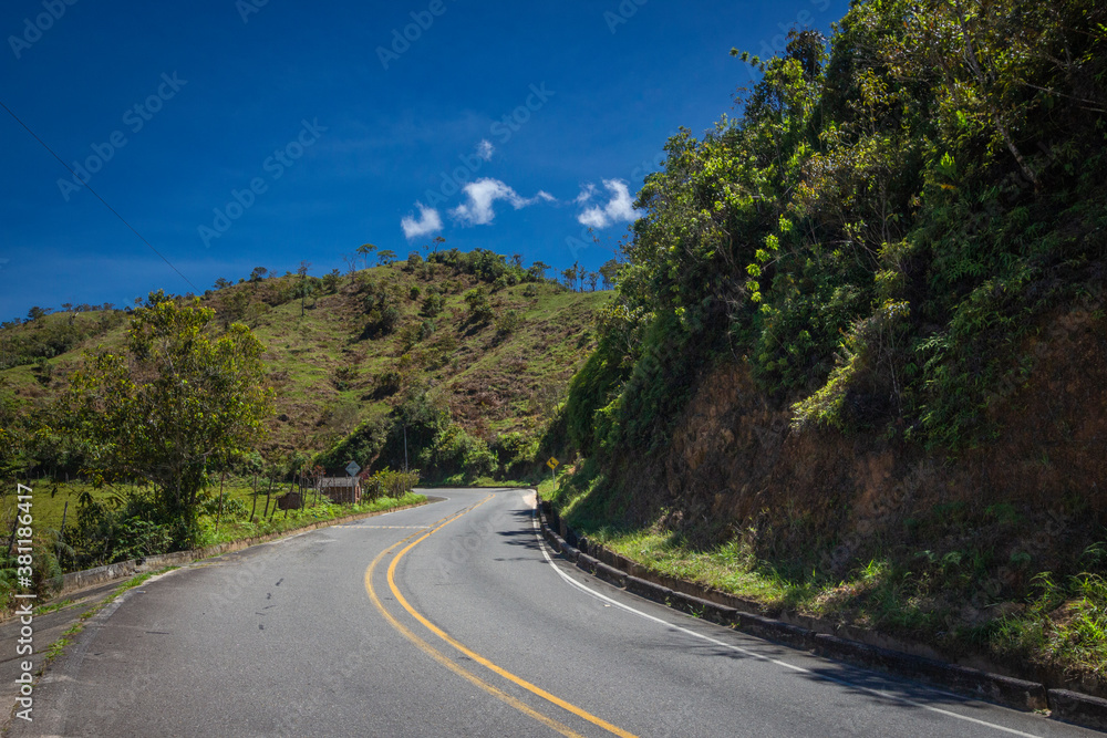 Fototapeta premium Colombian highways with beautiful landscape