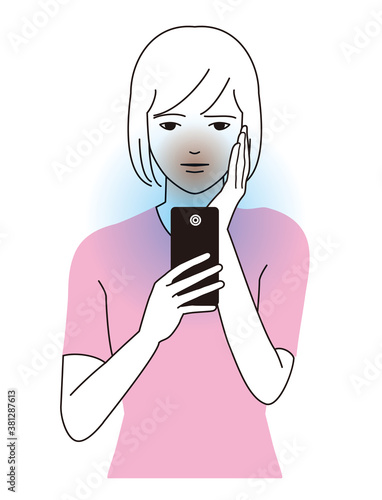 スマートフォンのブルーライトのイメージと日焼けする肌トラブル