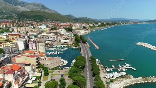 Formia, le spiagge e i porti della costa laziale visti da drone