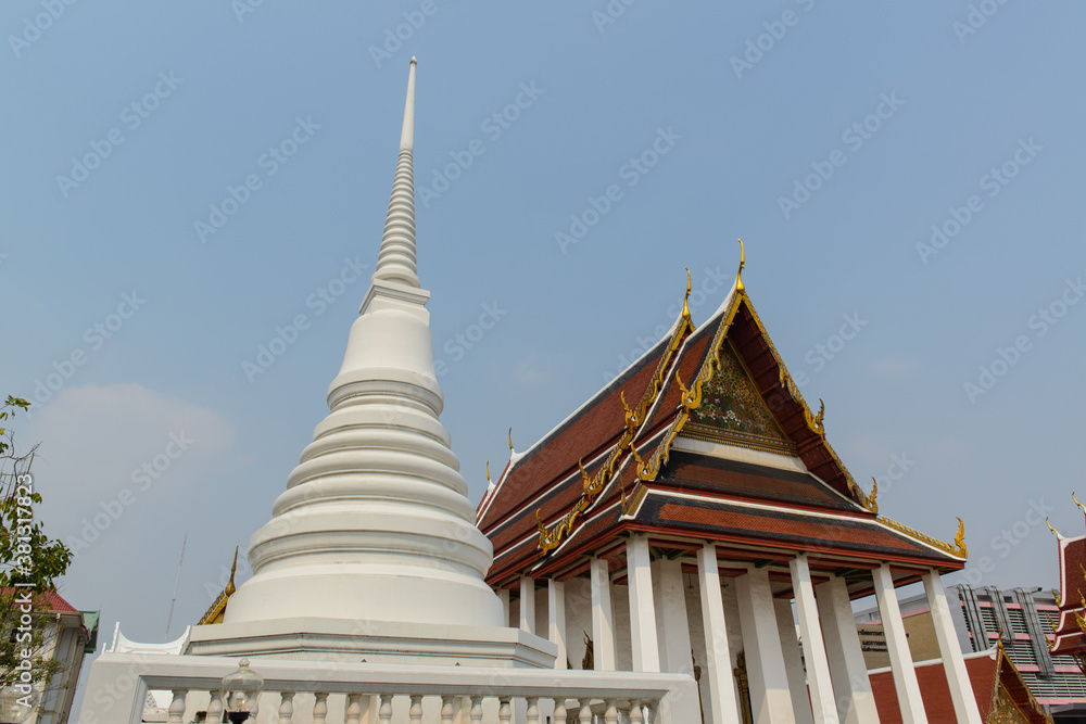 White pagoda (Phra borom mathat maha chedi) at Wat Prayurawongsawas Worawiharn in Bangkok, Thailand.