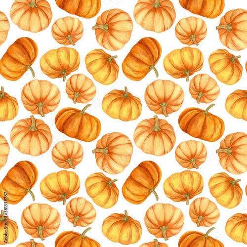 Watercolor hand drawn seamless pattern with pumpkins for halloween and autumn decor