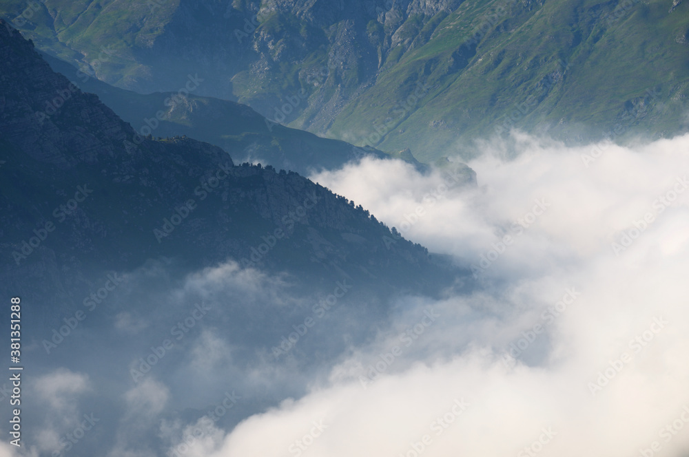Fototapeta premium Peak in the Pyrenees