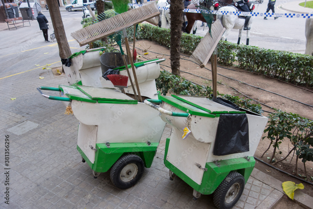 two cars to collect garbage from the streets