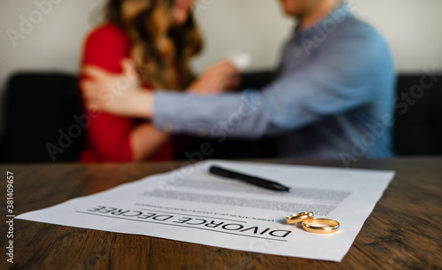 Bild auf Leinwand Divorce decree document