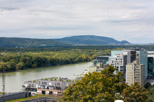 Photography Panoramica o Skyline de la ciudad de Bratislava, pais de Eslovaquia