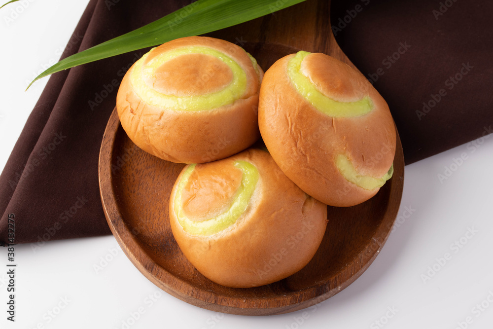 Bread stuffed with custard Thai style bread Bread stuffed with custard Thai style bread