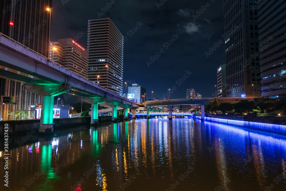 Fototapeta premium 大阪 渡辺橋 夜景
