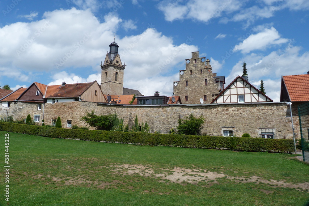 Stadtmauer Korbach gotisches Lagerhaus Spukhaus Kirchturm St. Kilian