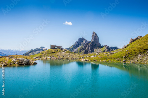 Lac du Presset et la Pierra Menta