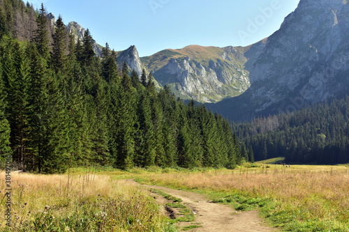 Kopa Kondracka i  Wyżnia Kondracka Przełęcz, Tatry Zachodnie jesiennie
