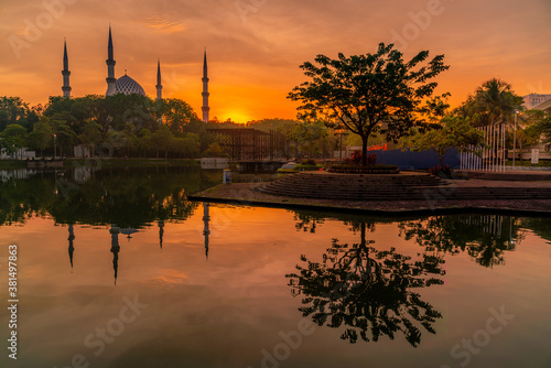 Majestic sunrise view of Sultan Salahuddin Abdul Aziz Shah mosque, known as Shah Alam mosque. © anwar