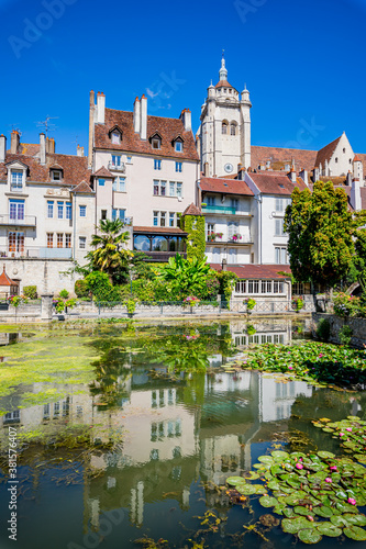 Le Canal des Tanneurs à Dole