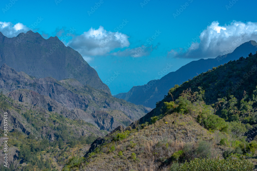 Ile de La Réunion - Cirques et remparts - Cilaos Ile de La Réunion - Cirques et remparts - Cilaos