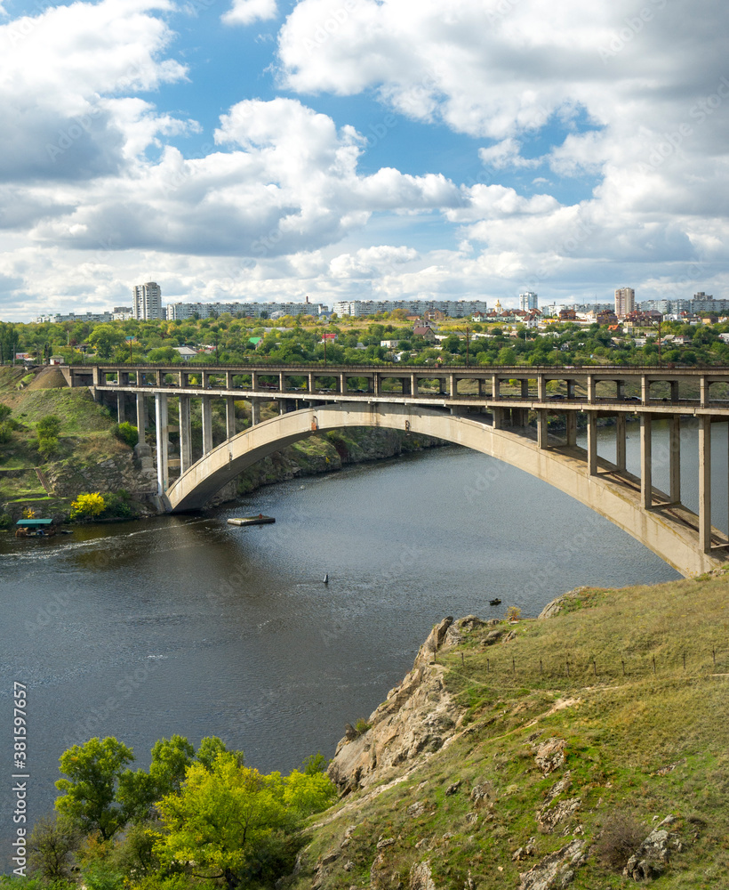 bridge across the Old Dnieper in the city of Zaporozhye