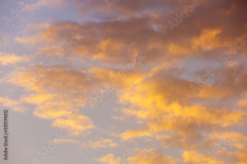 Fototapeta Naklejka Na Ścianę i Meble -  Golden clouds at sunset