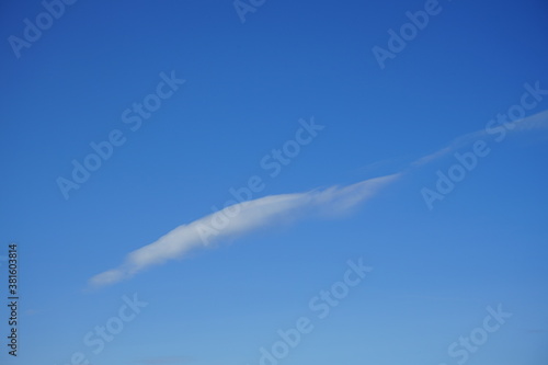 a single cloud in the sky © Malia