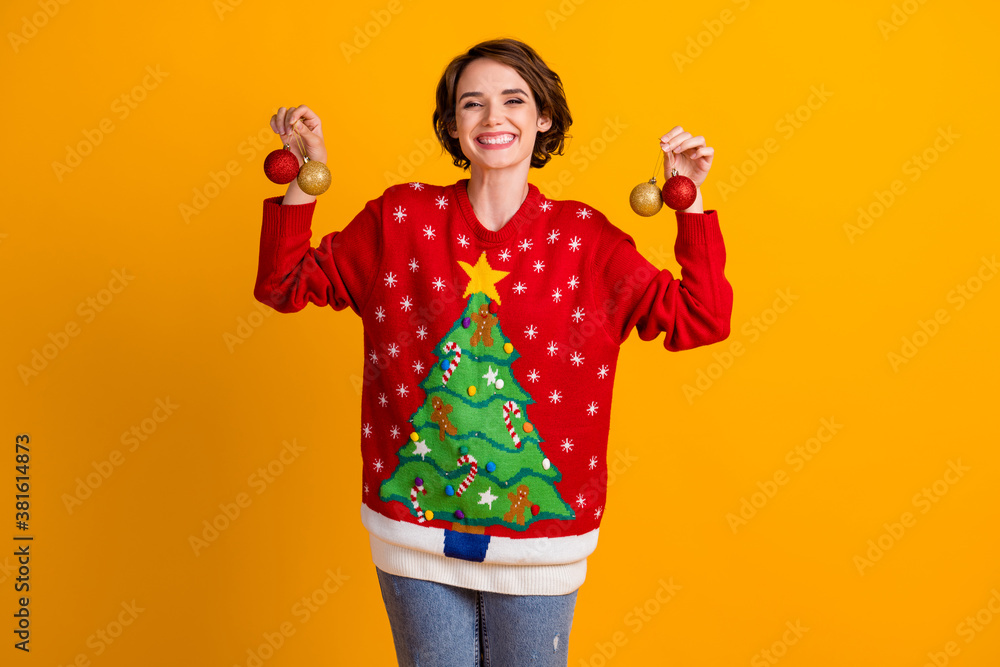 Photo of positive cheerful girl hand christmas tree balls x-mas newyear party decoration house wear pullover sweater denim jeans isolated over bright shine color background Photo of positive cheerful girl hand christmas tree balls x-mas newyear party decoration house wear pullover sweater denim jeans isolated over bright shine color background
