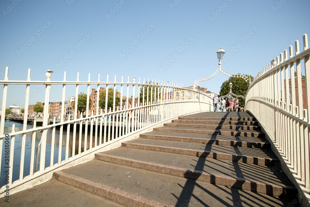The Ha'penny bridge in Dublin City, Ireland