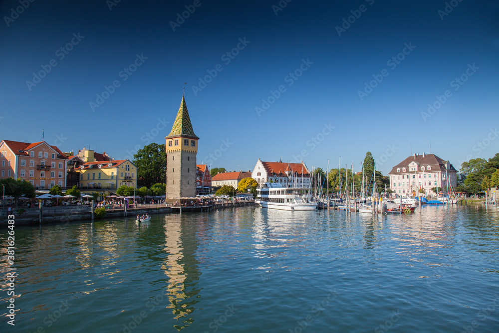   harbour entrance, harbour, Lindau island, Lindau on Lake Constance, Lake Constance region, Swabia, Germany, Europe