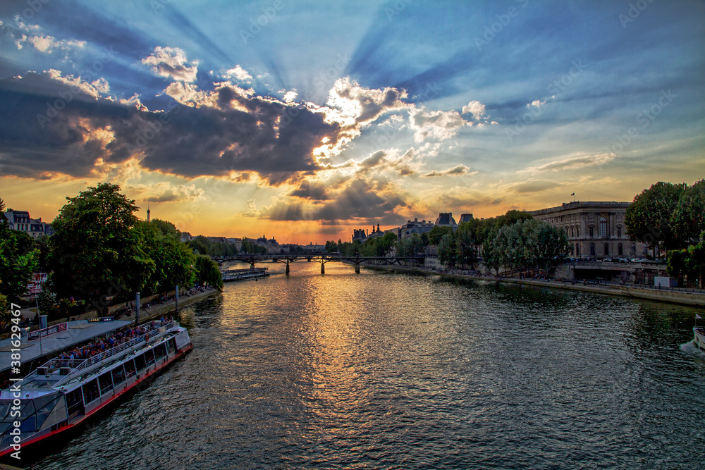 Naklejka premium sunset over the river