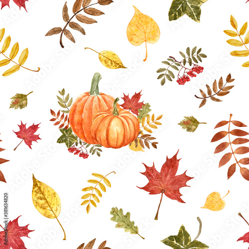 Fall harvest themed seamless pattern. Watercolor hand painted orange pumpkins...