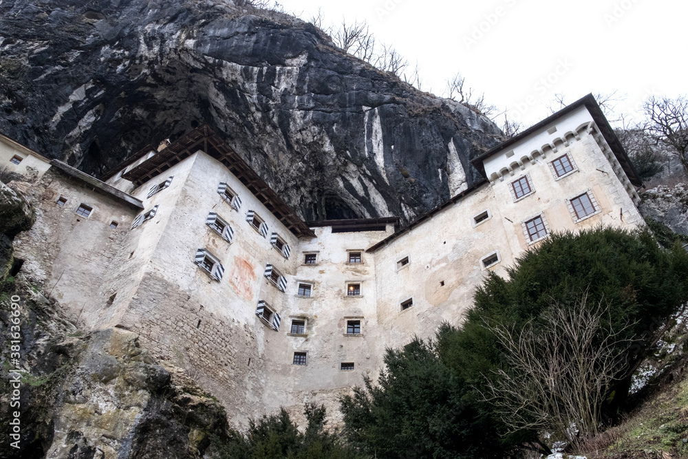Predjama Castle, situated in the middle of a cliff near Postojna Cave, is the largest cave castle in the world. Under the fortress there is picturesque cave full of bats.