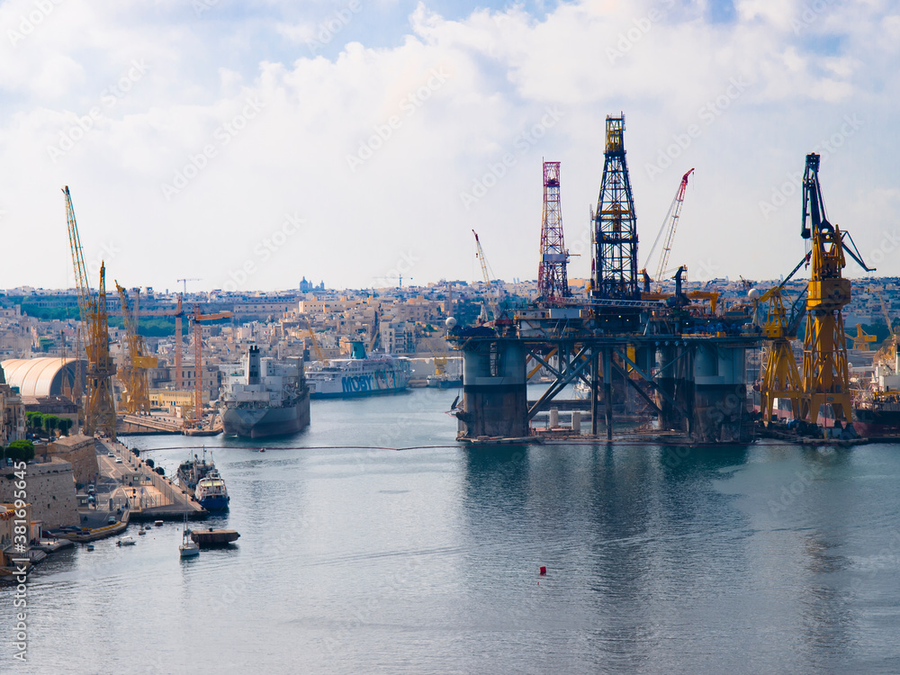 Fototapeta premium The Grand Harbour of Valletta, Malta