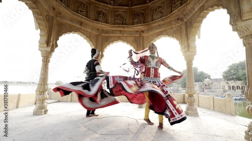 Traditional Indian dancers. Rajasthan, India.
