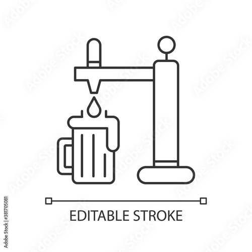 Draught beer pixel perfect linear icon. Pouring lager in mug. Beverage from bar. Pub menu. Thin line customizable illustration. Contour symbol. Vector isolated outline drawing. Editable stroke