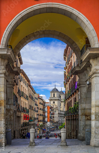 Puerta Arco de Toledo. Plaza España. Madrid photo