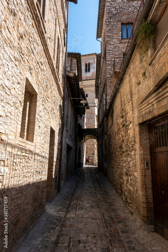 Beautiful small street in provincial Italy © Tjeerd