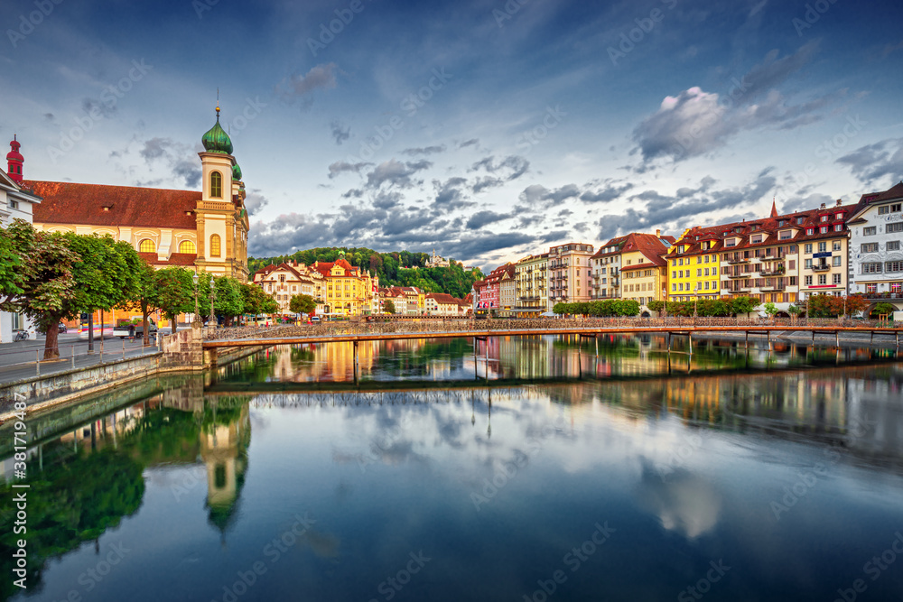 Famous city and historic city center view of Lucerne with famous Chapel Bridge and lake Lucerne (Vierwaldstattersee), Canton of Lucerne, Switzerland
Famous city and historic city center view of Lucerne with famous Chapel Bridge and lake Lucerne (Vierwaldstattersee), Canton of Lucerne, Switzerland