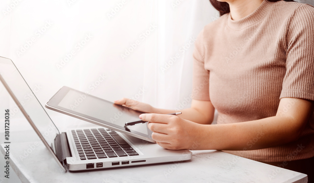 Searching Browsing Internet Data Information with blank search bar.businessman working with smart phone, tablet and laptop computer on desk in office. Networking Concept Searching Browsing Internet Data Information with blank search bar.businessman working with smart phone, tablet and laptop computer on desk in office. Networking Concept