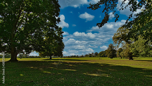 ELEANOR'S CROSS 
Historic House Northampton | Delapré Abbey and Park
