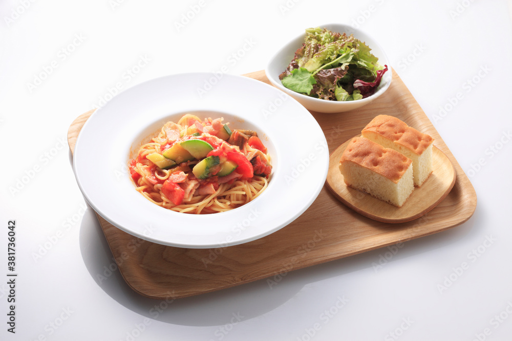 トマトソーススパゲティ トマトソーススパゲティ