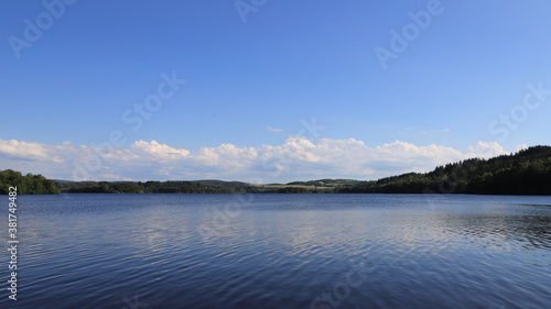 Fototapeta Naklejka Na Ścianę i Meble -  lac de Vassivière, Creuse