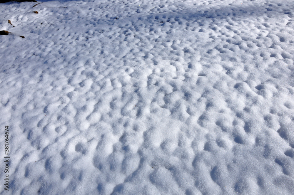 山地に積もる新雪 丹沢山地の鍋割山 山地に積もる新雪 丹沢山地の鍋割山