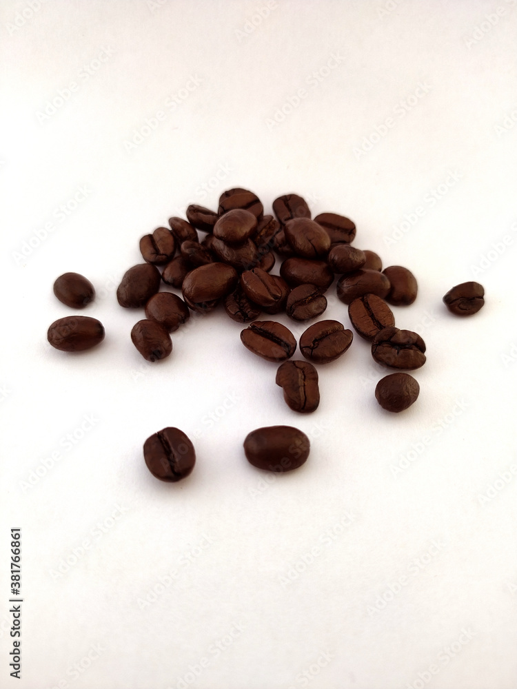 Naklejka premium coffee beans close up