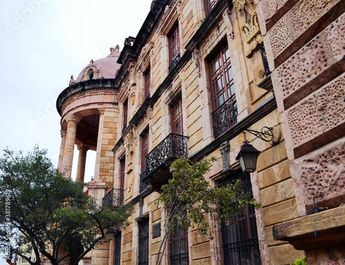 Cuenca, Ecuador - Parque Calderón Building photo