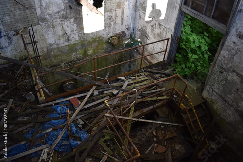 old abandoned building