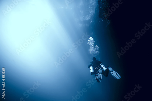 Fototapeta Naklejka Na Ścianę i Meble -  cenote angelita, mexico, cave diving, extreme adventure underwater, landscape under water fog